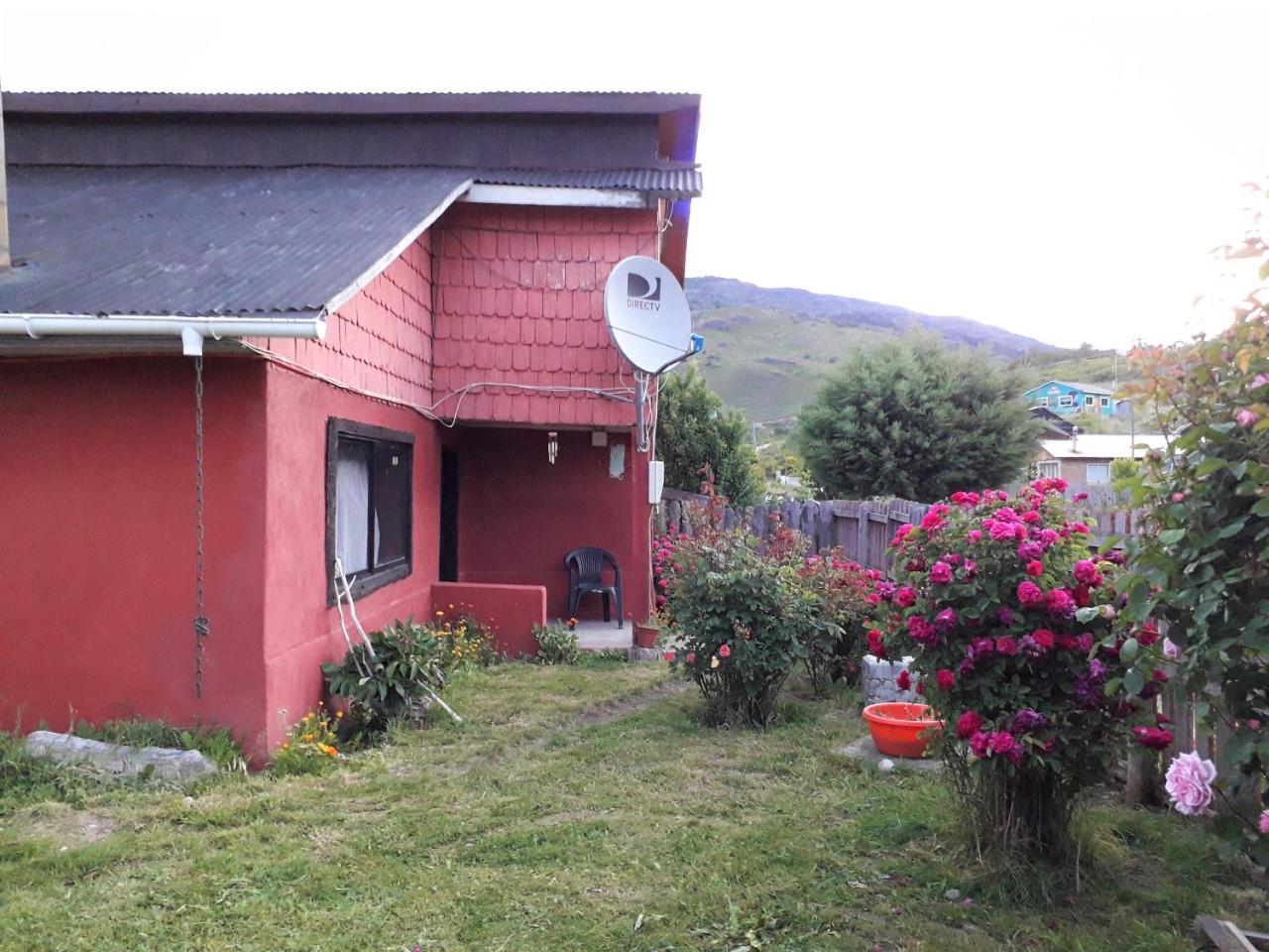 Hostal Y Cabanas Peumayen Пуэрто-Гуадаль Экстерьер фото
